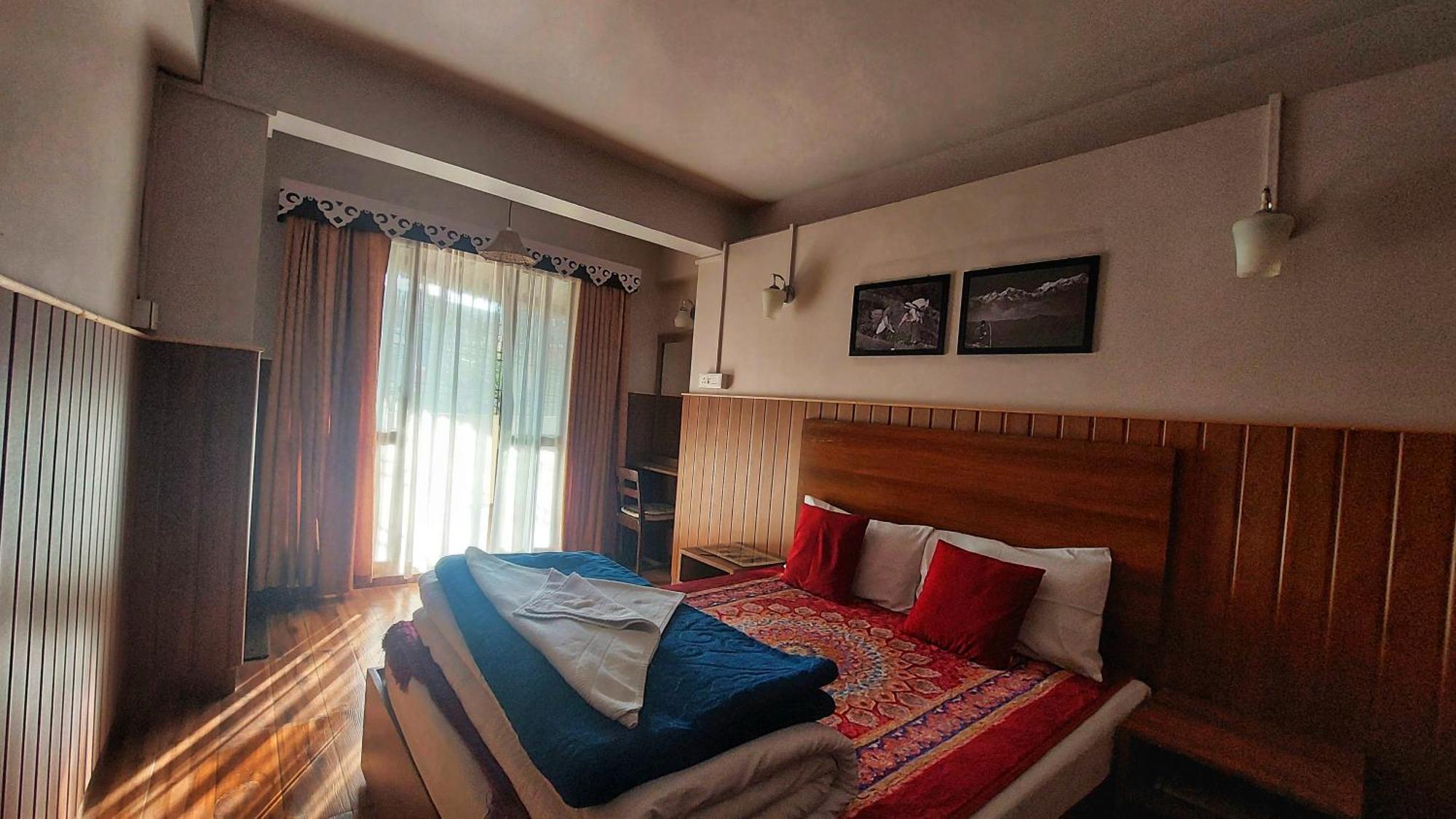 Indivar Homestay Дарджилінг Екстер'єр фото