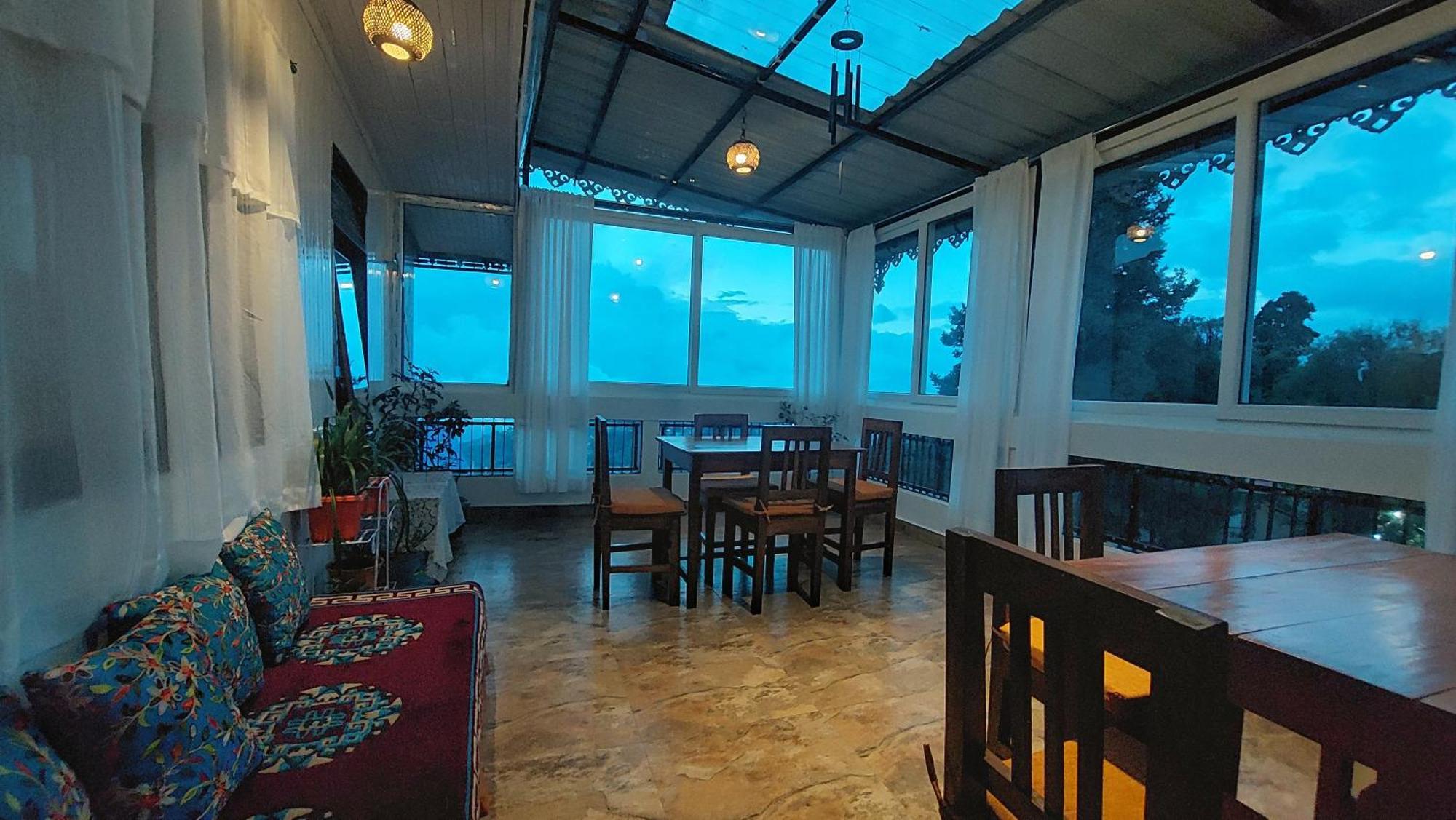 Indivar Homestay Дарджилінг Екстер'єр фото