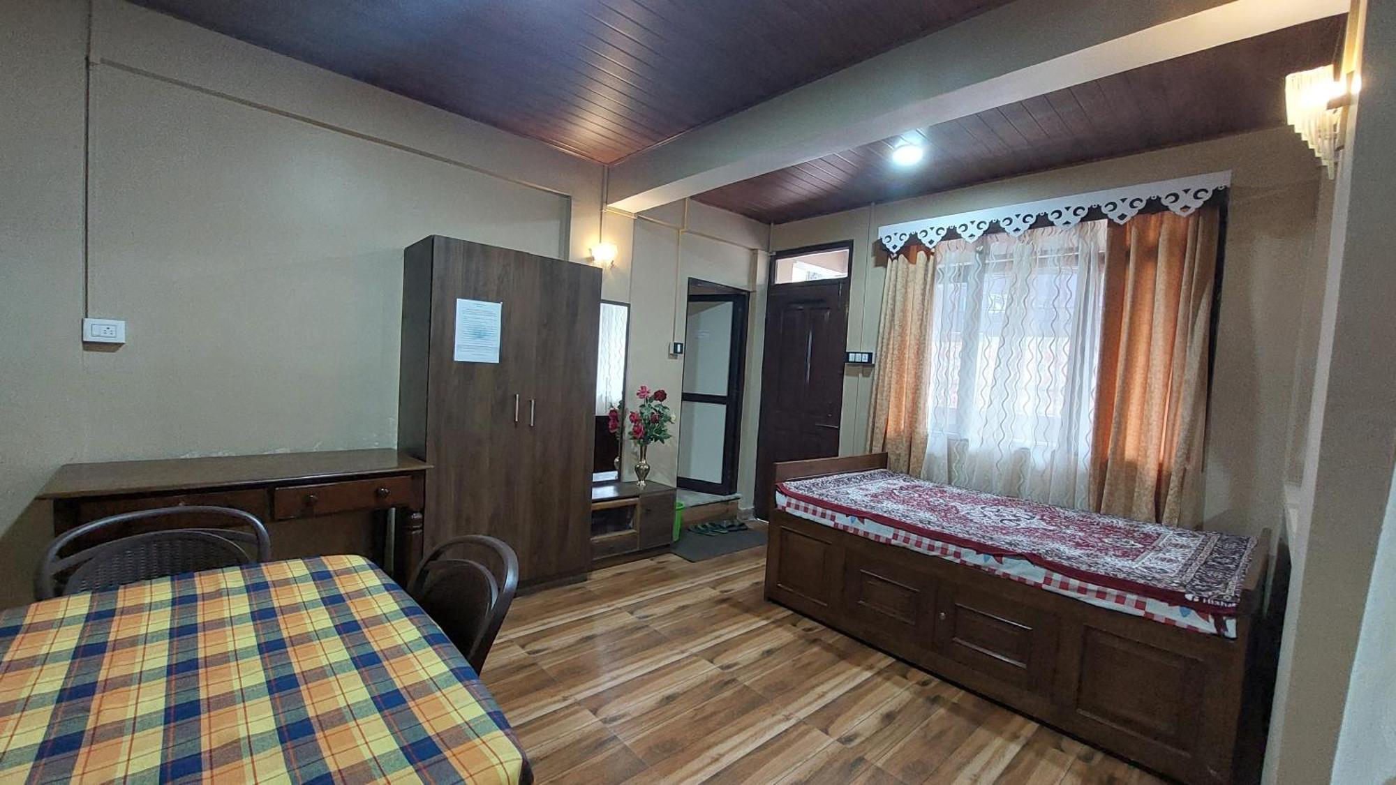 Indivar Homestay Дарджилінг Екстер'єр фото